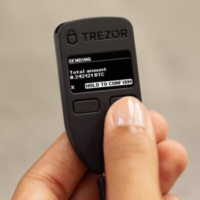 Portfel kryptowalutowy Trezor Model One Czarny (B00R6MKDDE) 6
