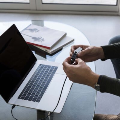 Portfel sprzętowy do kryptowalut Ledger Nano S Black (LNSB) 9