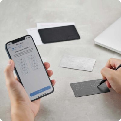 Portfel kryptowalutowy SecuX Neo‑X Premium Metallic Edition z dwoma płytkami mnemonicznych fraz, Bluetooth i USB‑C 16